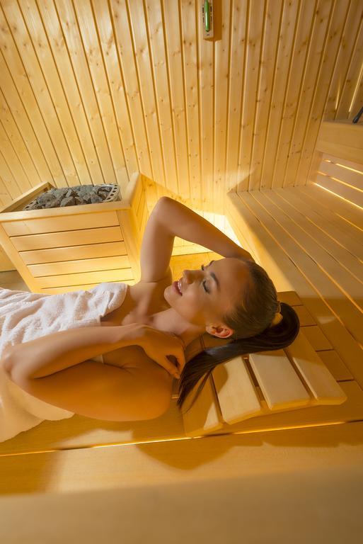 Hotel Mona Lisa Wellness & Spa Колобжег Экстерьер фото